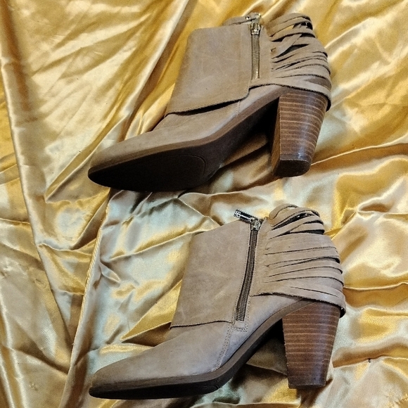 Jessica Simpson Gray Suede Ankle Booties - Picture 4 of 5